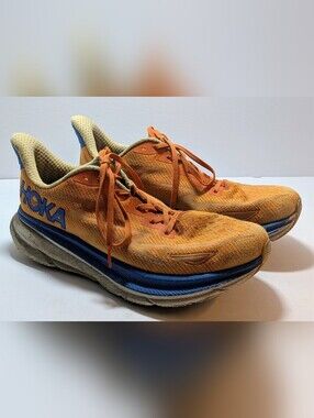 HOKA ONE ONE Clifton Running Shoes Men’s Size 10D Vibrant Orange Impala
